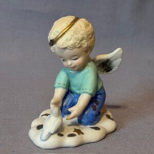 Vintage Angel Figurine Bronson Tender Heart 1995 BC Katharine Stevenson Dove